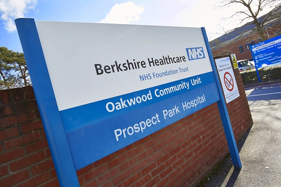 Sign for Prospect Park Hospital, Oakwood Community Unit in Reading